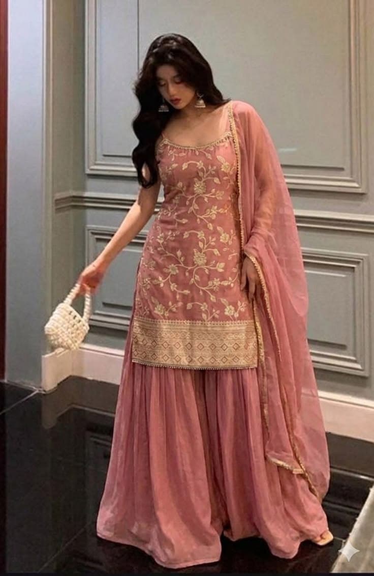 Buy 4 at ₹2199